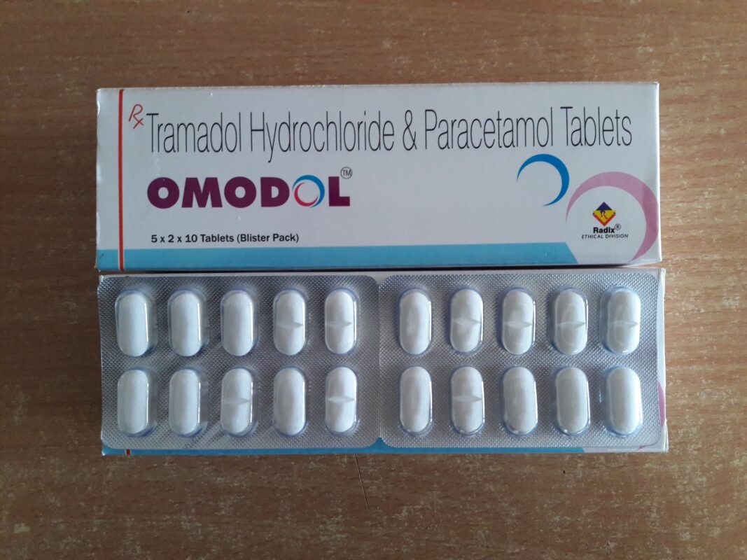 100mg of Tramadol with 500mg of Paracetamol